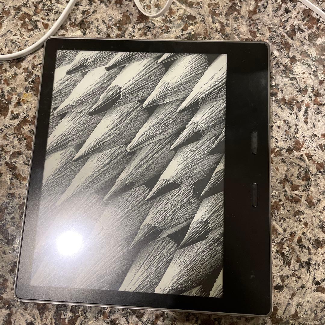 ⭐︎Kindle Oasis wifi 8GB 広告無しモデル⭐︎ Amazon Kindle Oasis wifi 8GB 広告なし Amazon Kindle Oasis wifi 8GB