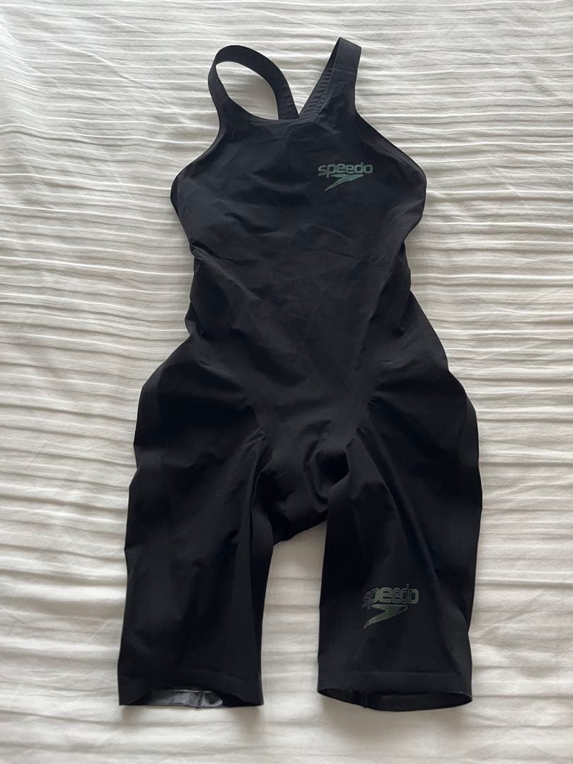 【競泳水着】 speed Fastskin LZR Pure GLINT 限定色 8年ぶりの新しいトップレーシング水着『Fastskin LZR Pure GLINT』を