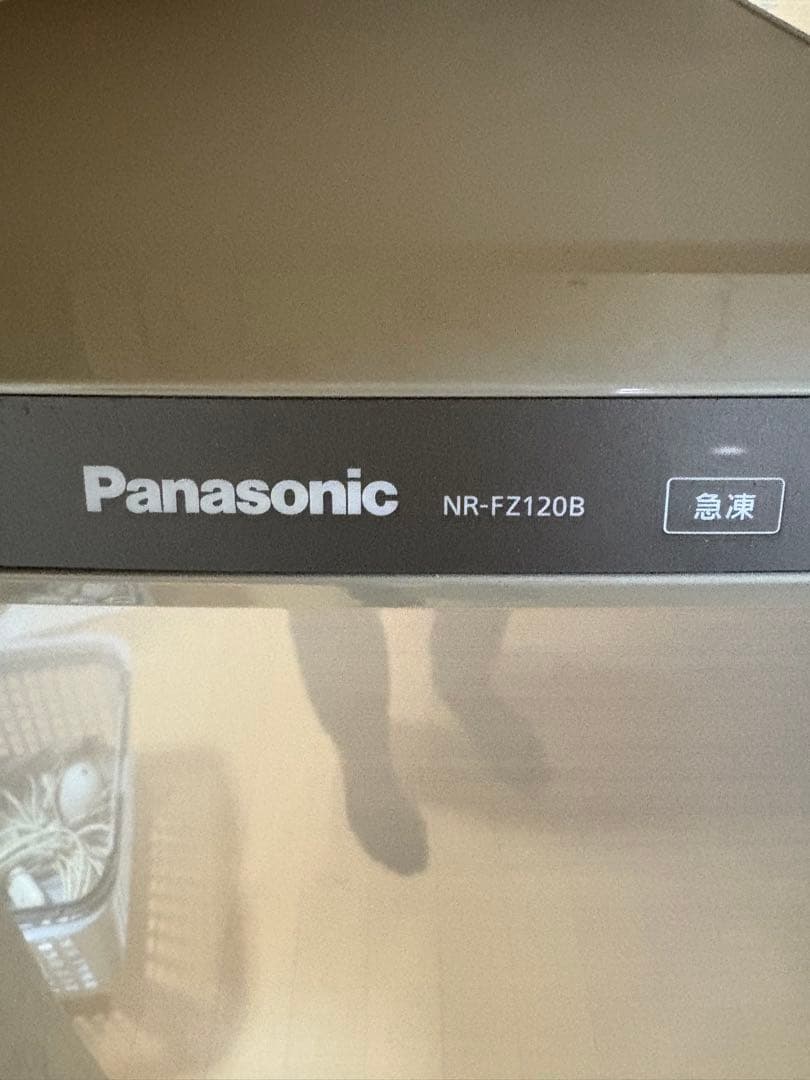 つとぶー状態良好!! 美品Panasonic 冷凍庫 NR-FZ120B パナソニック、500ml凍結用ボトルが立てて入るホームフリーザー - 価格.com