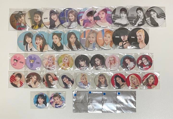 【値下げ中】TWICE 缶バッジセット TWICE ミナ 缶バッジ セット - メルカリ