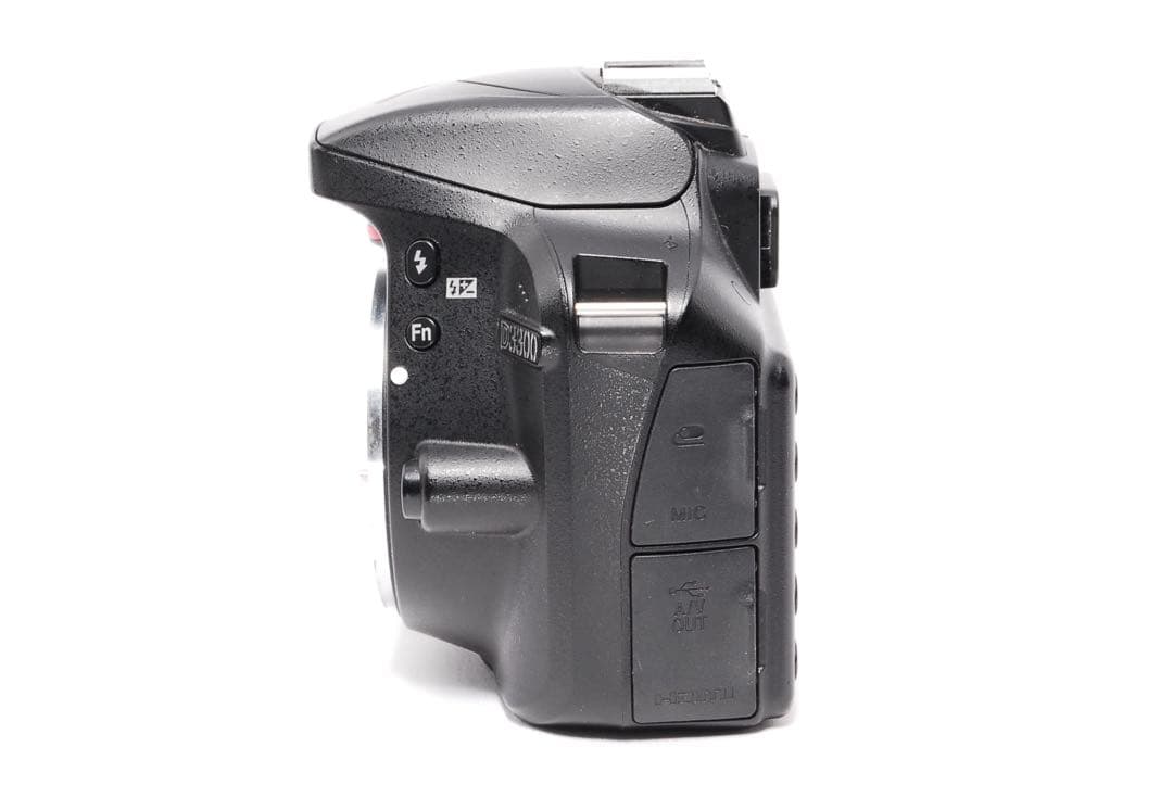 ショット数少なめ◇Flash Air付き◇Nikon D3300◇一眼レフカメラ