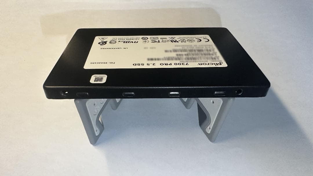 内蔵型SSD Micron 7300 PRO U.2 SSD 3.84TB