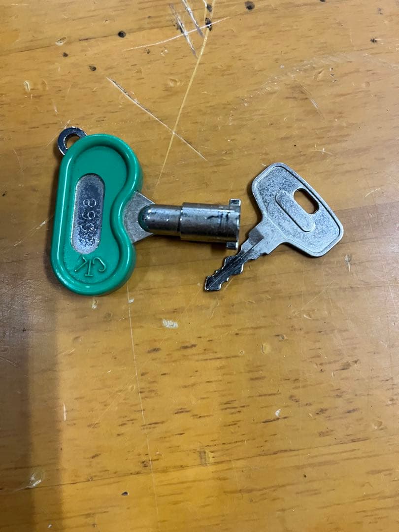 パチスロ実機 ハードボイルド2 Sammy コイン不要機 鍵付き 現状品