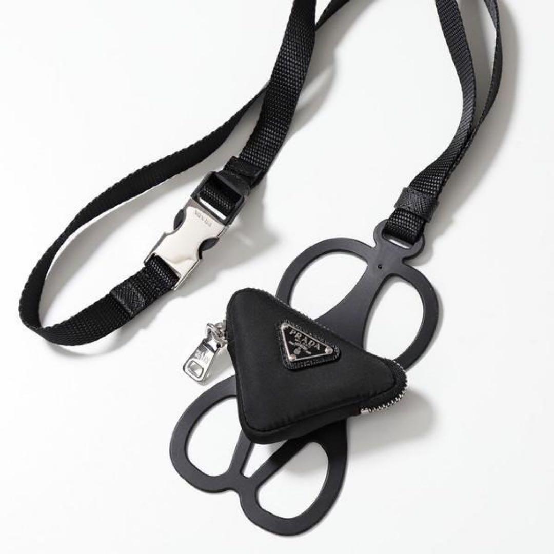 PRADA(プラダ) Re-Nylon三角ポーチ付スマホストラップ ブラック新品 楽天市場】【新品同様】プラダ 【PRADA】 テスート ナイロン カーゴ