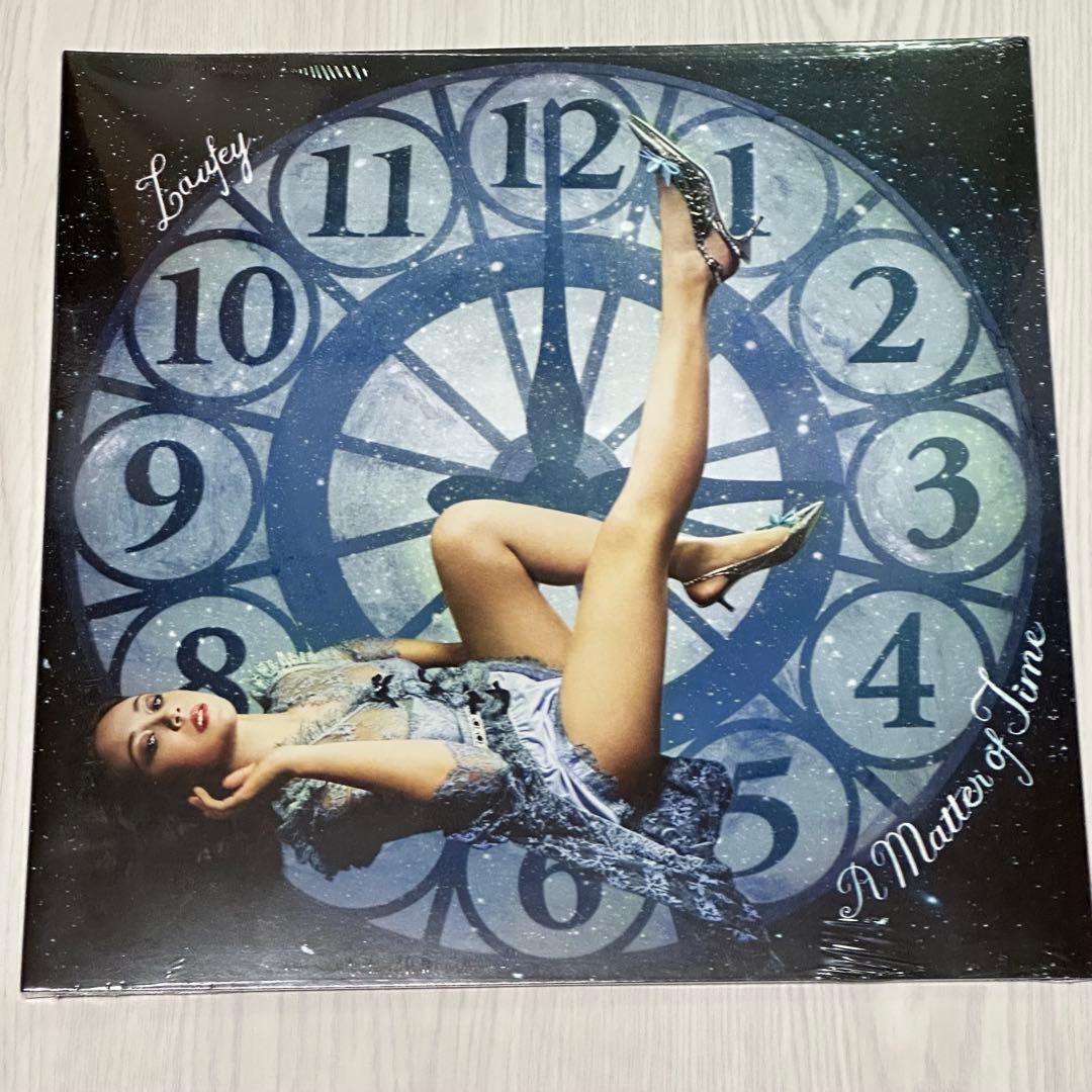 G*x様 Laufey A Matter of Time 直筆サイン入り レコー - メルカリ