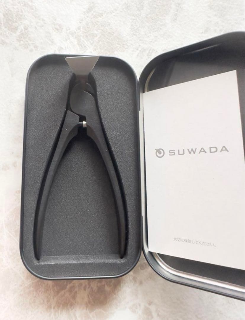 新品未使用 SUWADA スワダ 爪切りニッパーブラックLブラック缶ケース付き！ SUWADA（スワダ） ニッパー 爪切り ブラックL＆メタルケースセット
