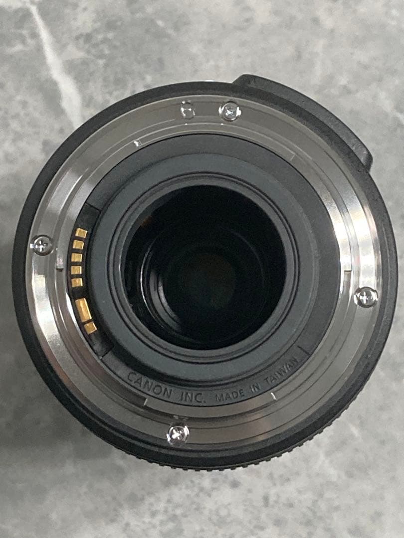 ⭐️美品⭐️Canon EF-S 18-135mm f/3.5-5.6 IS