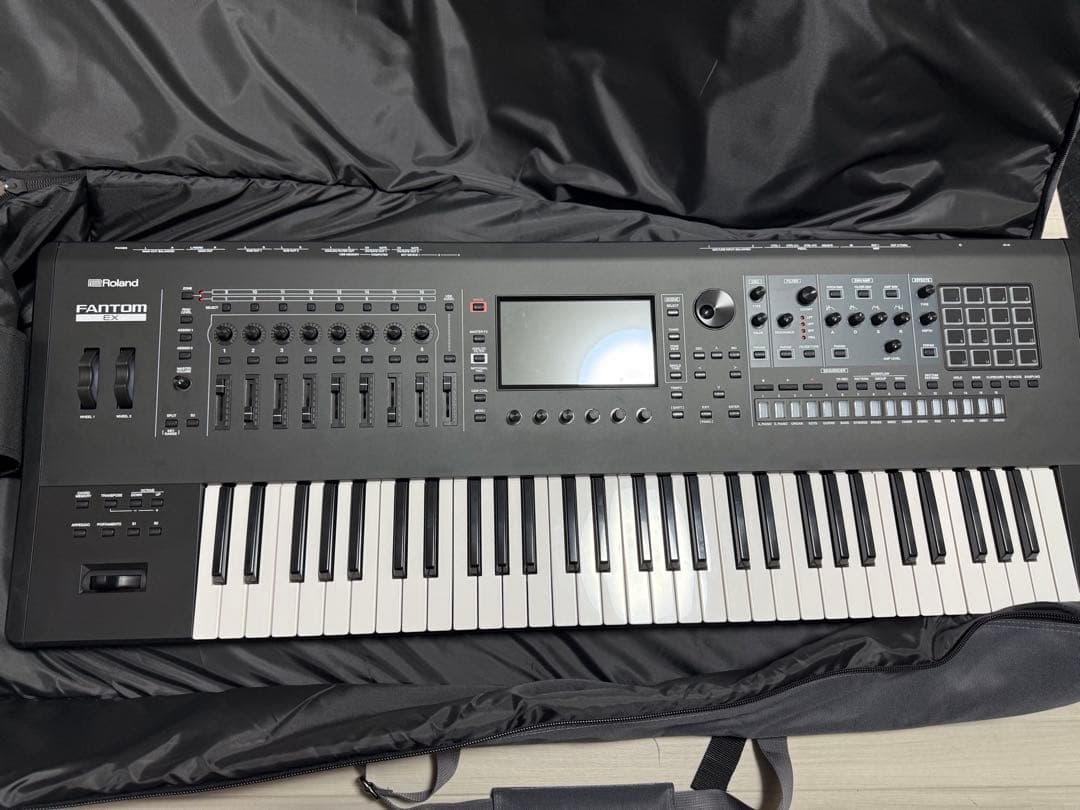 美品 Roland FANTOM-6EX ケース付き Roland Fantom 6 EX Workstation Keyboard CARRY BAG KIT – Kraft Music