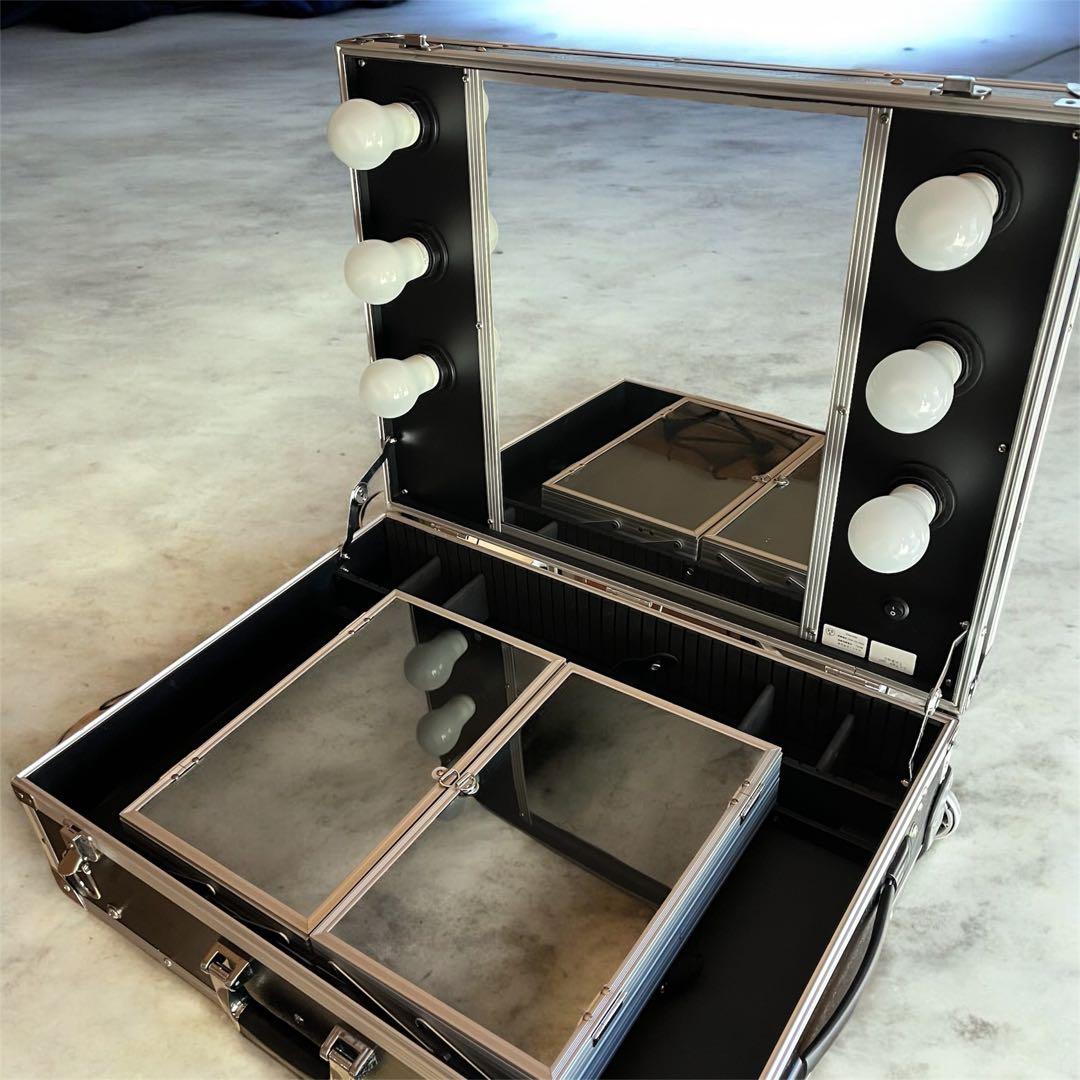 プロ用メイクステーション キャリーケース型 ライト付き 高さ調節可能