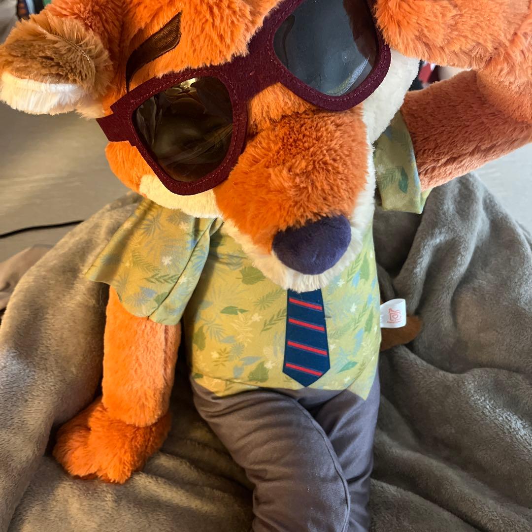 ズートピア 超超BIGぬいぐるみ ニック サングラス - メルカリ