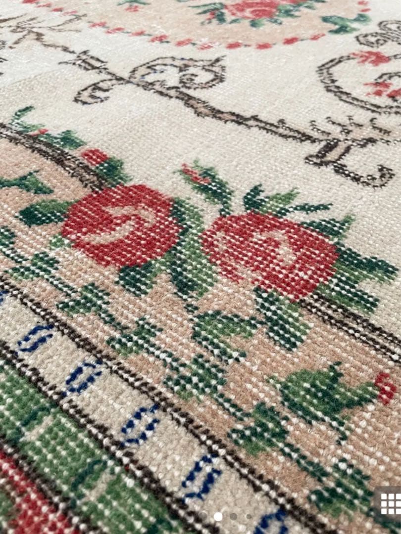 専用です❣️ トルコビンデージラグ☆額縁フラワーラグ　116cm×215.5cm