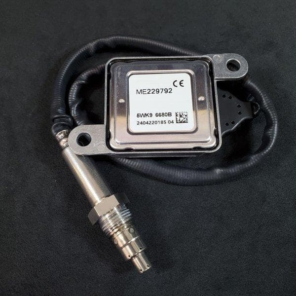 三菱 ふそう キャンター NOX センサー MK667820 ME229792 - メルカリ