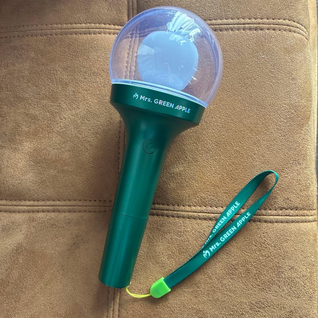 ミセスグリーンアップルペンライト - メルカリ