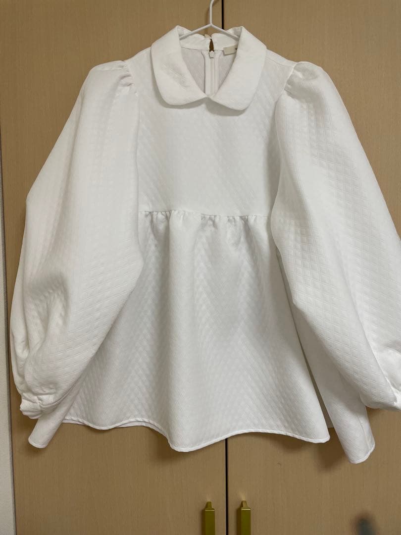 yori キルトライクボリュームブラウス ホワイト - メルカリ