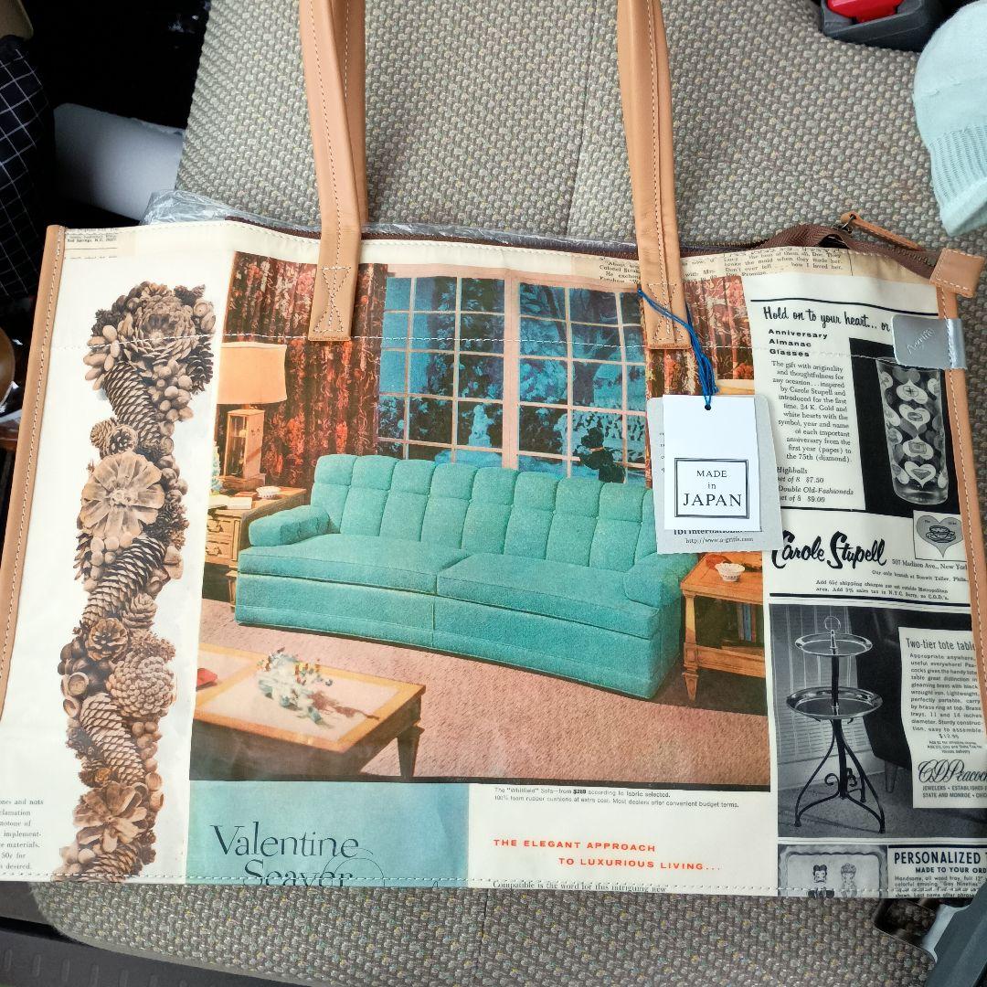 新品 A-griffe バッグ アグリ東京 世界にひとつ 英字新聞