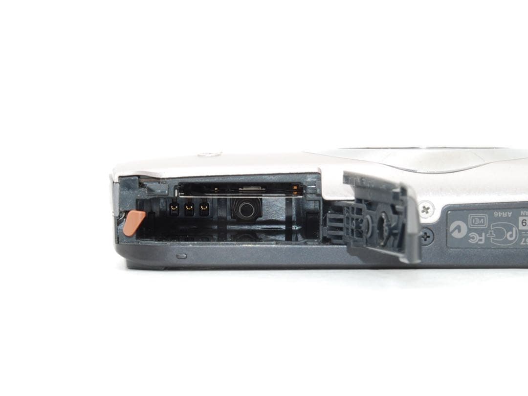 【良品】Canon IXY 10S デジカメ 14.1MP 完動品　#70