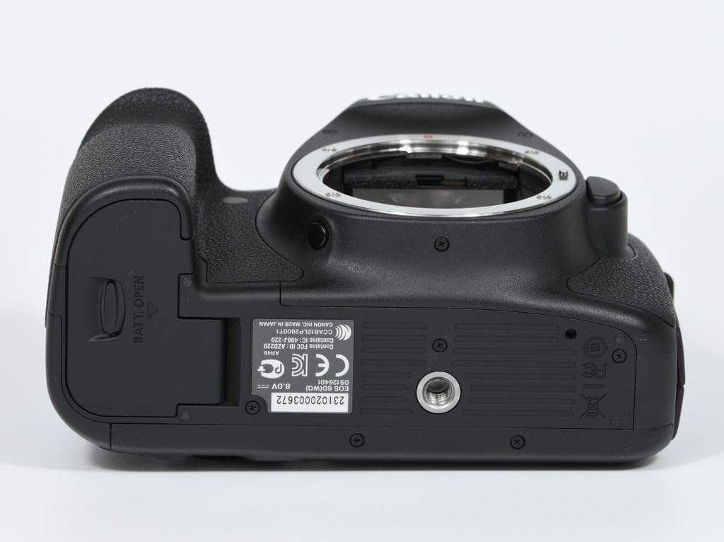 【超美品】 キヤノン　Canon EOS 6D ボディ 《ショット数4758》