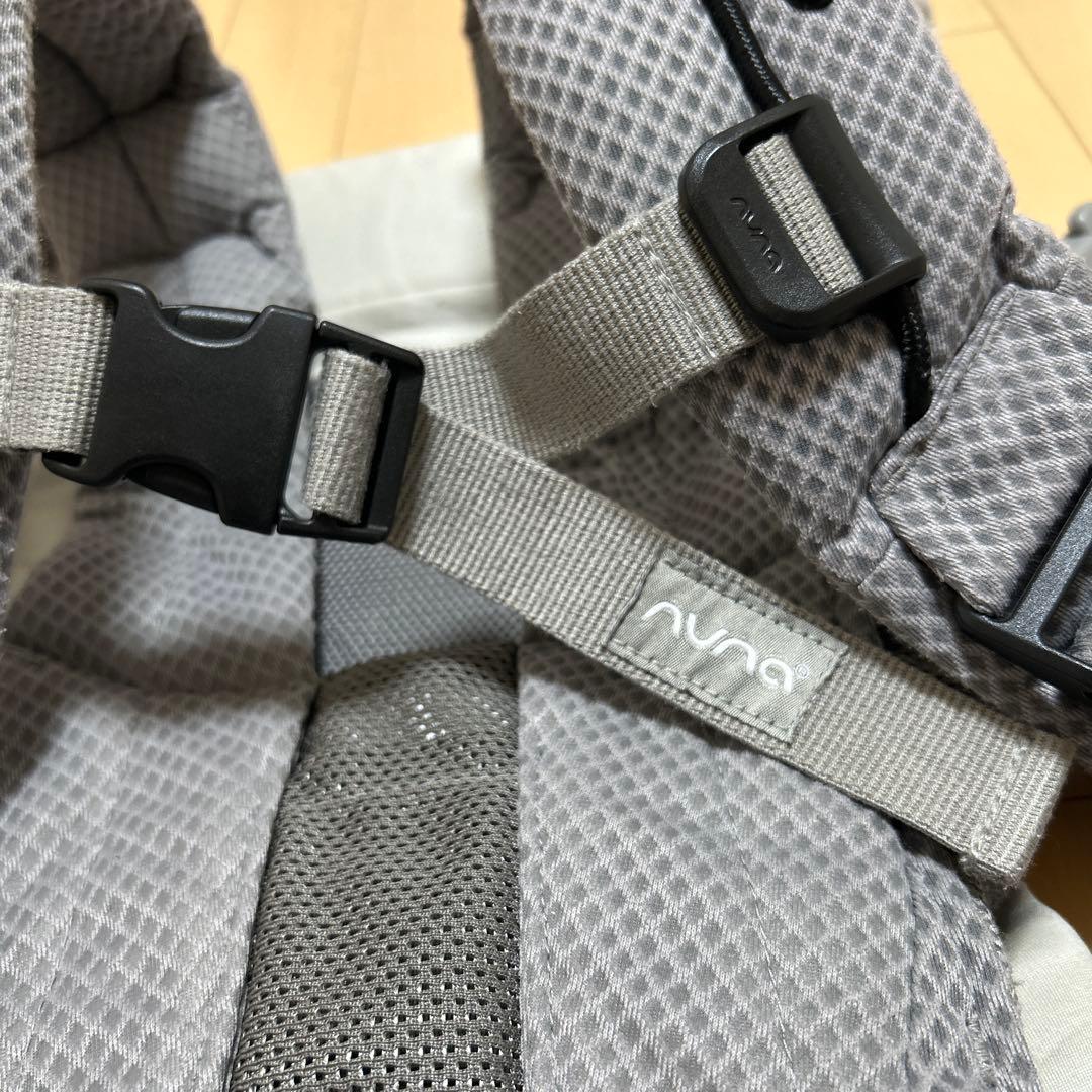 NUNA 抱っこひも グレー 付属品あり