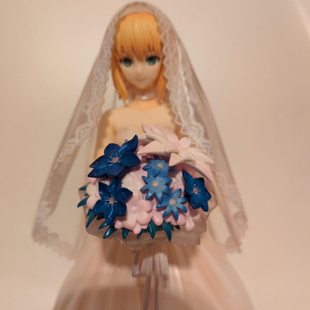 Fate/stay night セイバー 10thロイヤルドレスver fgo Fate」セイバー“あなたが私のマスターか” 純白ロイヤルドレス姿の