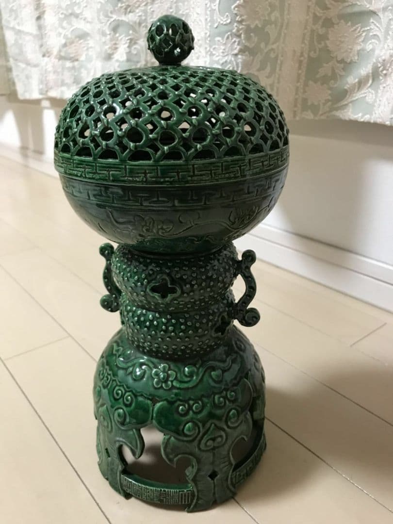 緑釉香炉 大清乾隆年制 銘あり Miura Koheiji 三浦小平二, LNT, Celadon Tea Jar with Cover, 青磁
