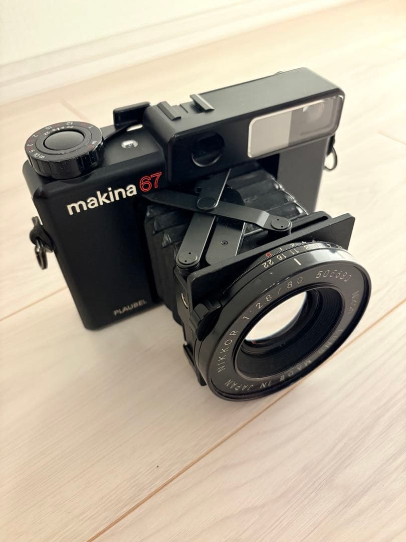 プラウベルマキナ67 カメラ専門店が紹介】理想の中判カメラ、プラウベルマキナ67(PLAUBEL
