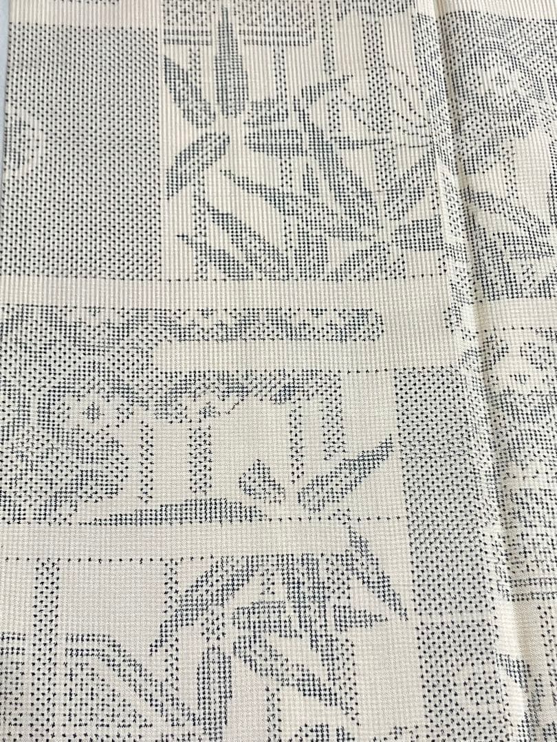 白大島 本場大島紬 経緯絣 小紋 正絹 笹竹 吉祥文様 イ6677 - メルカリ