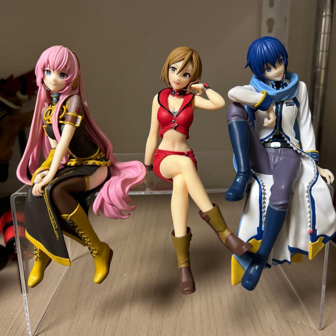 初音ミク ぬーどるストッパーフィギュア 巡音ルカ MEIKO KAITO 3個