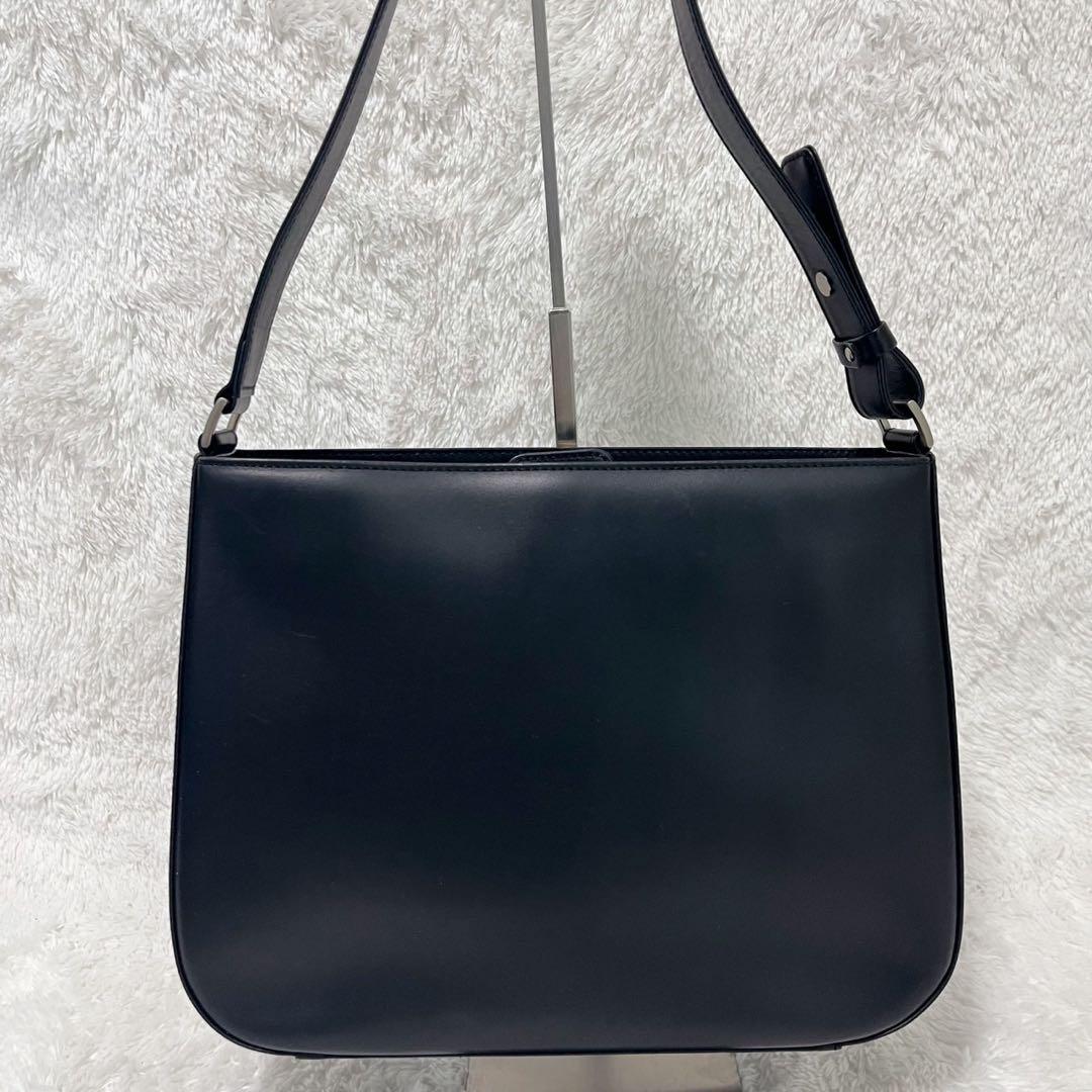 美品 バーバリー ワンショルダーバッグ レザー ノバチェック - メルカリ