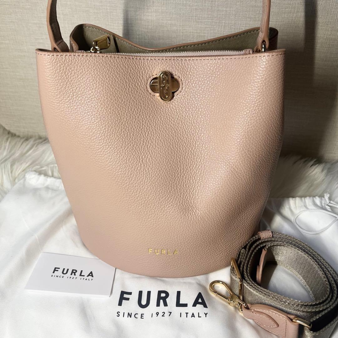 ✨超希少✨美品✨️大人気✨フルラ ダナエ 2way ショルダーバッグ