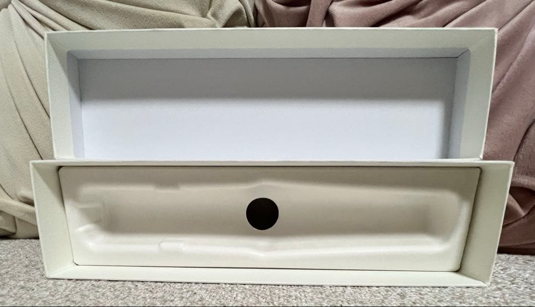 ReFa シャワーヘッド、ヘアアイロン 空箱 - メルカリ