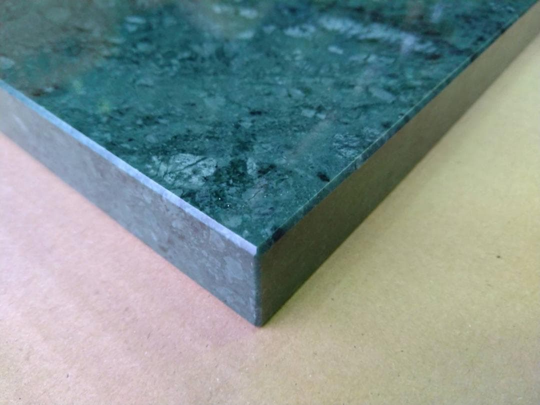 天然大理石 オーディオボード【エメラルドグリーン】350×300×25○5面磨き