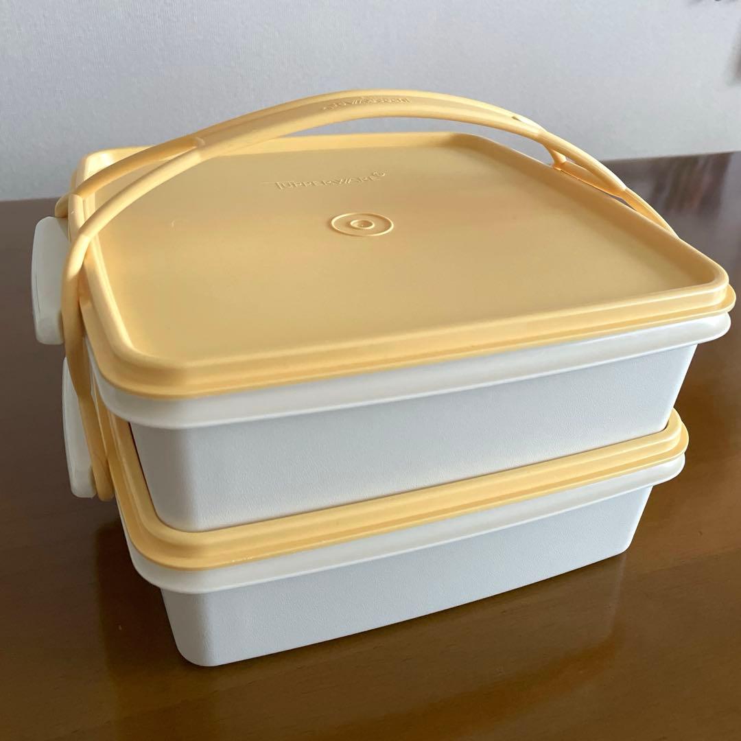タッパーウエアTupperware大きめ2段ハンドルすのこ付き 弁当 重箱