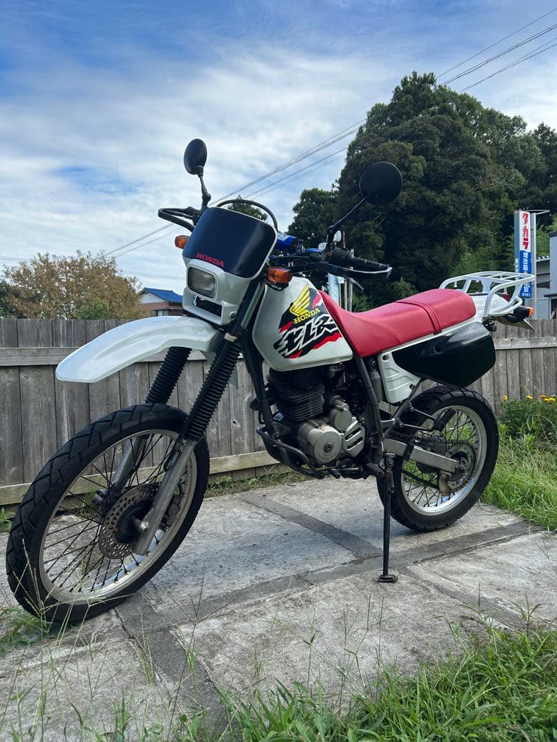 値下げしました※ ホンダ XLR125R 後期 JD16 マフラー等カスタム車