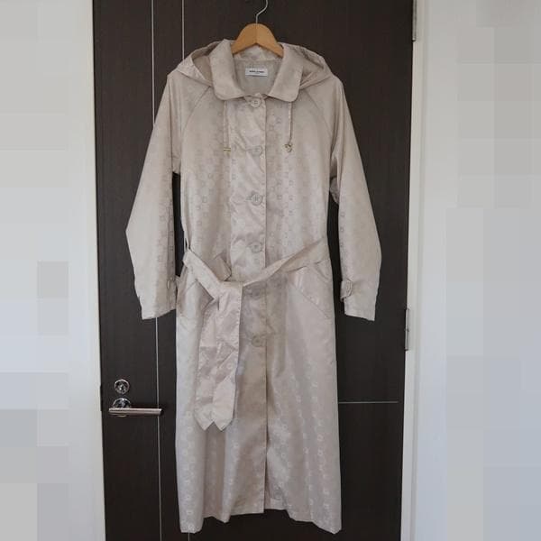 美品□ミラ・ショーン□ ロゴジャガード ステンカラーレインコート