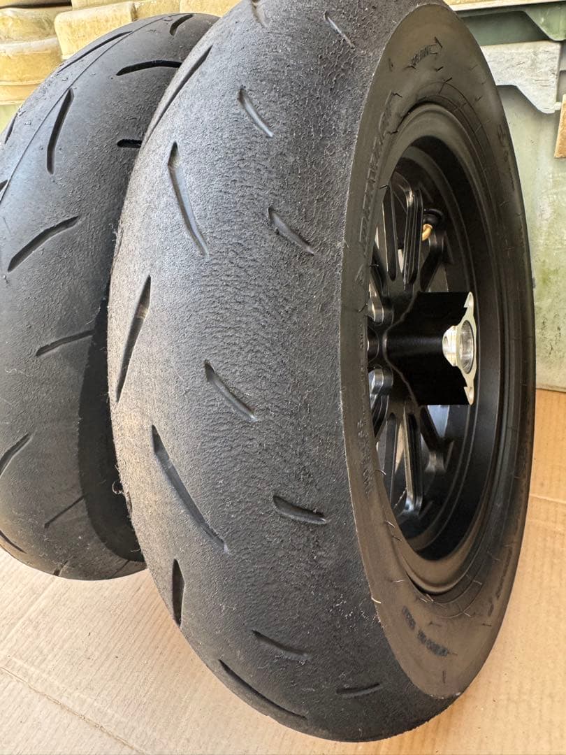 NSR50新品モダンワークス22年製造ハイグリップタイヤ12インチ - メルカリ