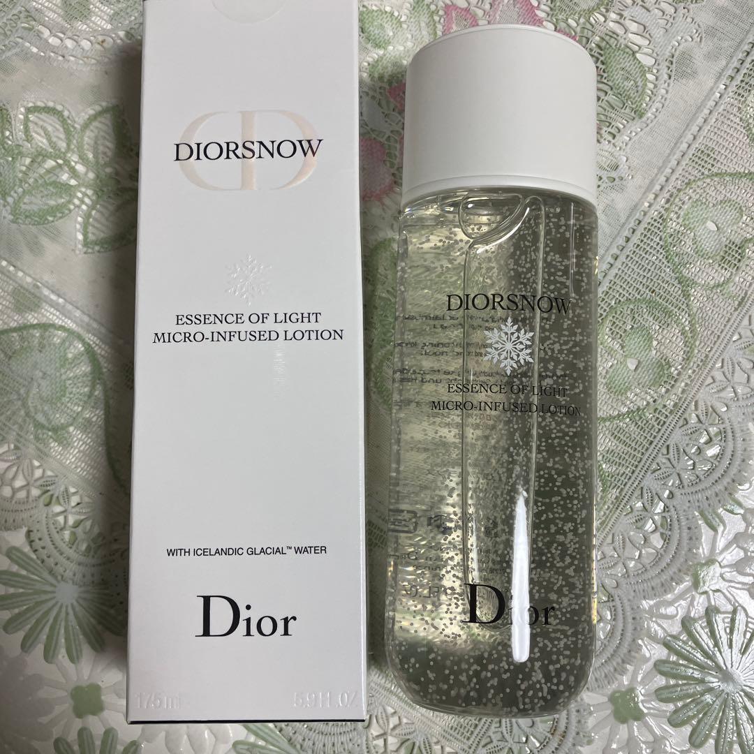 新品、未開封 DIORスノーエッセンスオブライトマイクロローション175ml