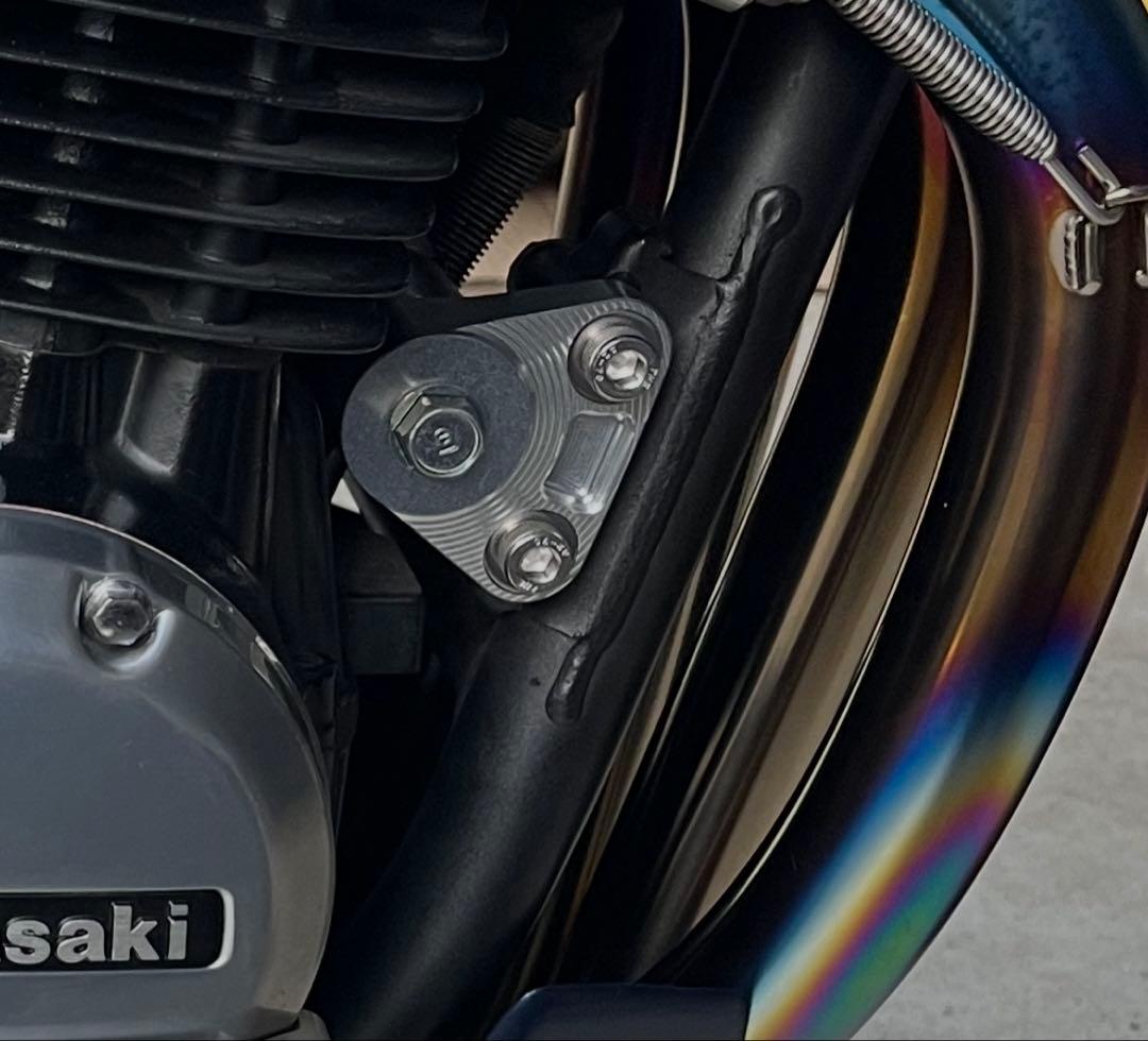 ゼファー750 強化エンジンマウント バグース Bagus!（バグース） 強化エンジンマウント カラー：シルバー ゼファー