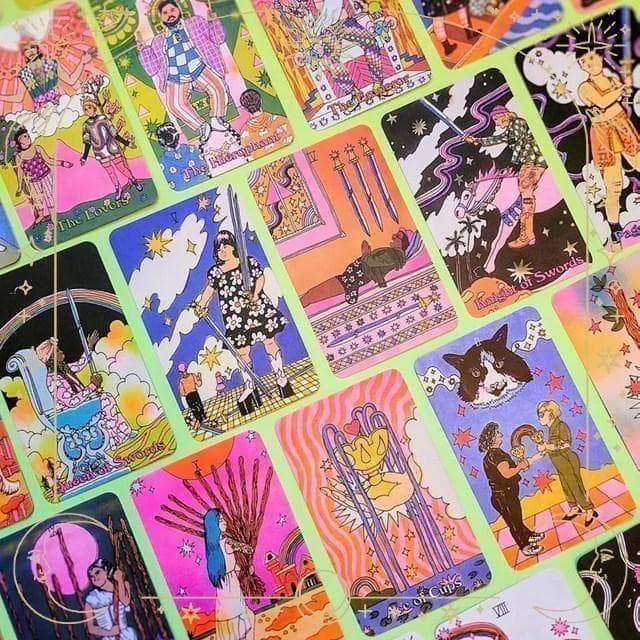 正規品タロットカード】LGBTQ+の多様性を表現するポップで派手な海外