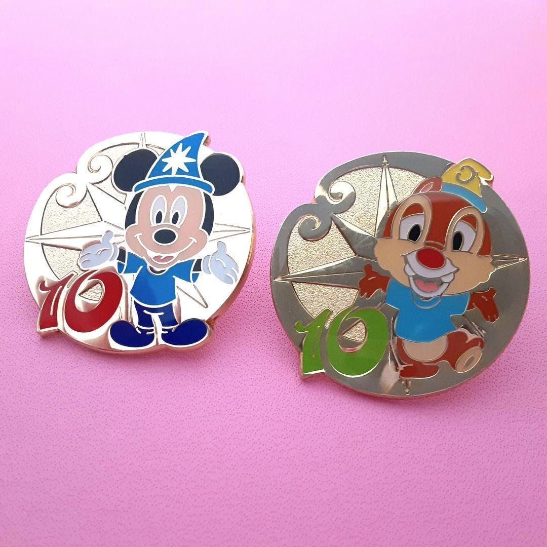 ディズニー ピンバッジ 10周年 ミッキー デール まとめ売り - メルカリ