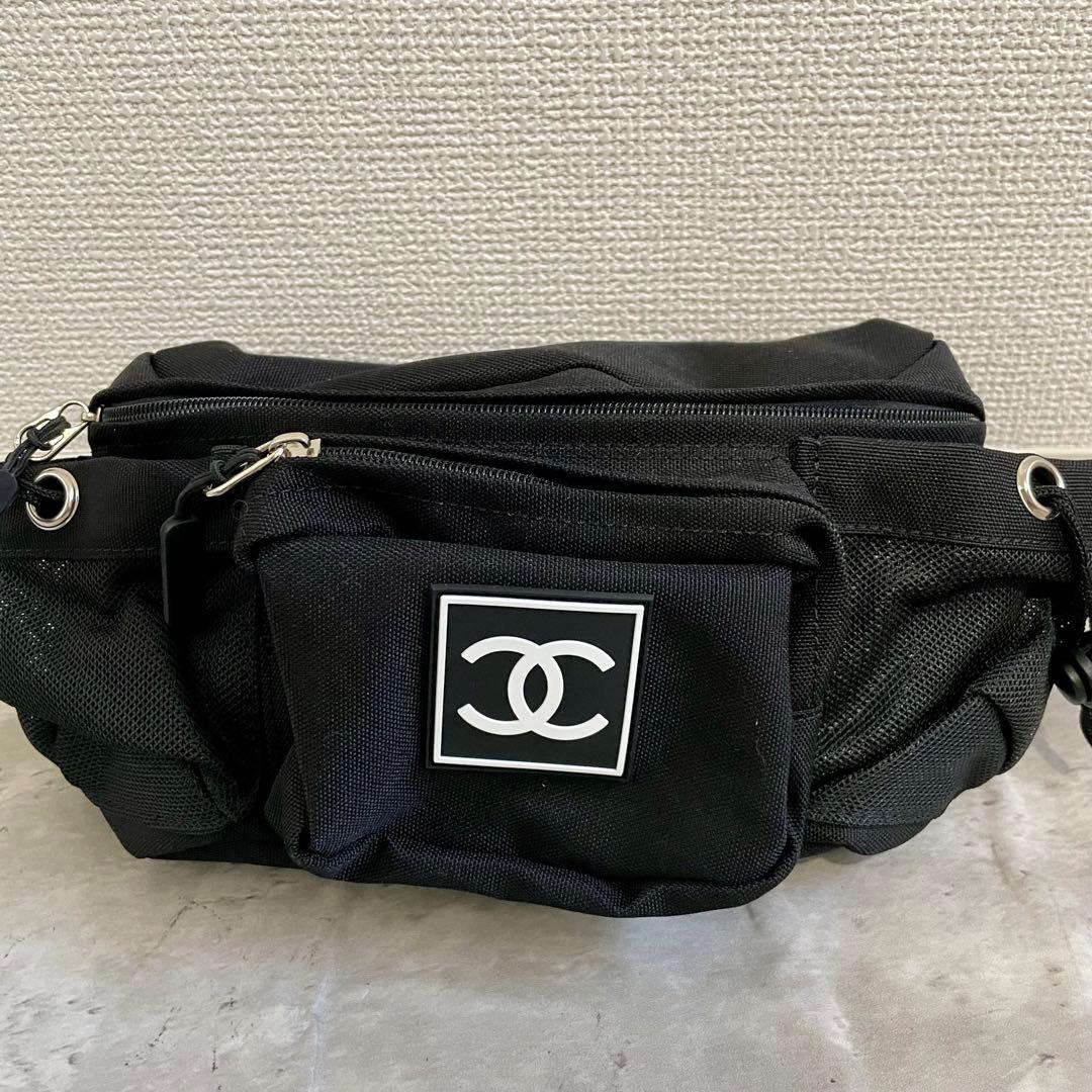 シャネル ココマーク ナイロン クロスボディバッグ ノベルティ シャネル ココマーク ナイロン クロスボディバッグ ノベルティ - メルカリ