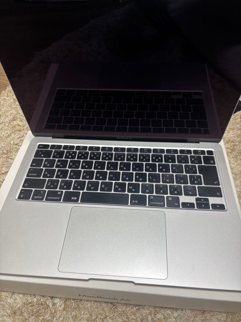 MacBook Air シルバー 充電器付き - メルカリ