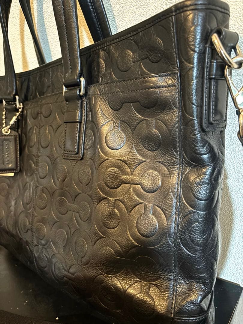 COACH オプアート柄 2way バッグ BLACK 牛革 70253 - メルカリ