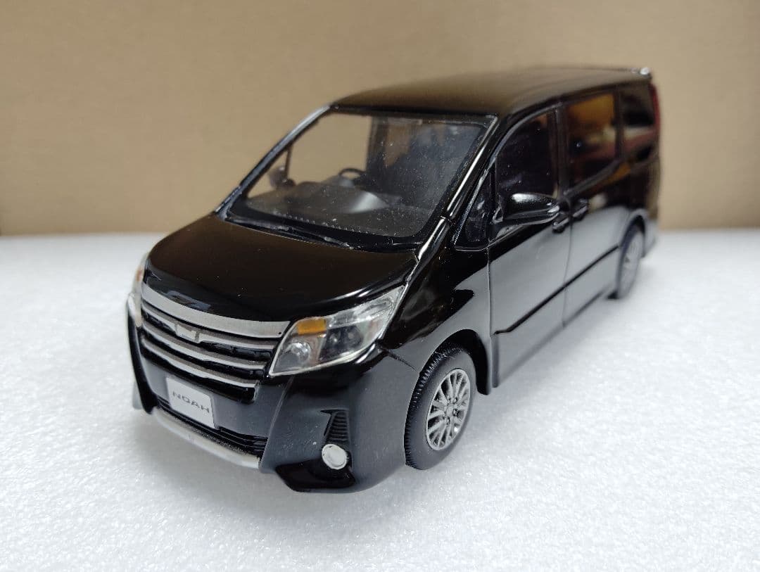 トヨタ ノア Si 80前期型 カラーサンプルミニカー 非売品 202 トヨタ ノア Si 80前期型 カラーサンプルミニカー 非売品 202 トヨタ