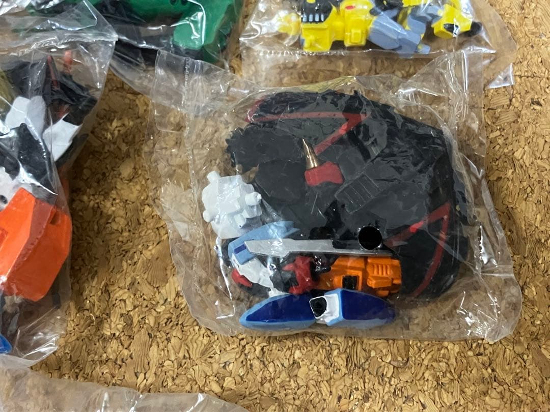 SR ユージン 勇者王ガオガイガー カプセルフィギュア その1 - メルカリ