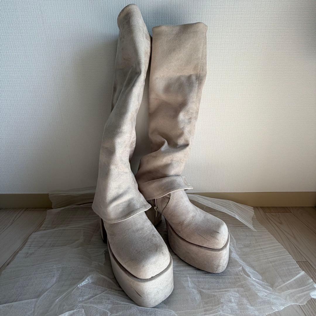 EMODA フレアーカバーフィットブーツ 2024年 - メルカリ