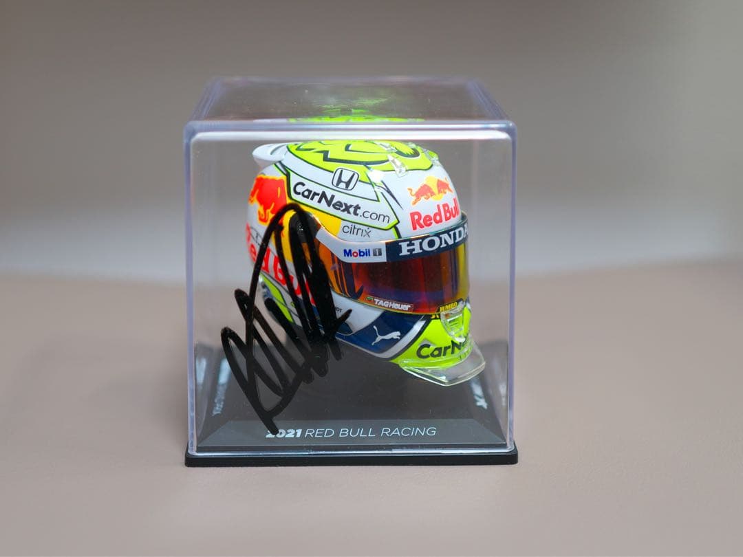 サイン付き M.フェルスタッペン2021 オーストリアGP ヘルメット 1/4