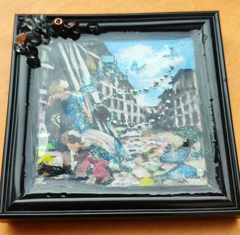 絵画 レジン 約束 スラム街の少年と少女（ガーネット,サンストーン水晶）