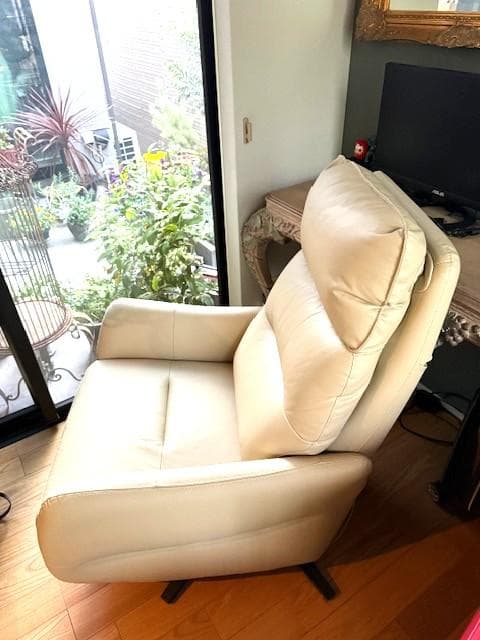 送料12000円出品者負担】ニトリ 電動本革リクライニングチェア LE01