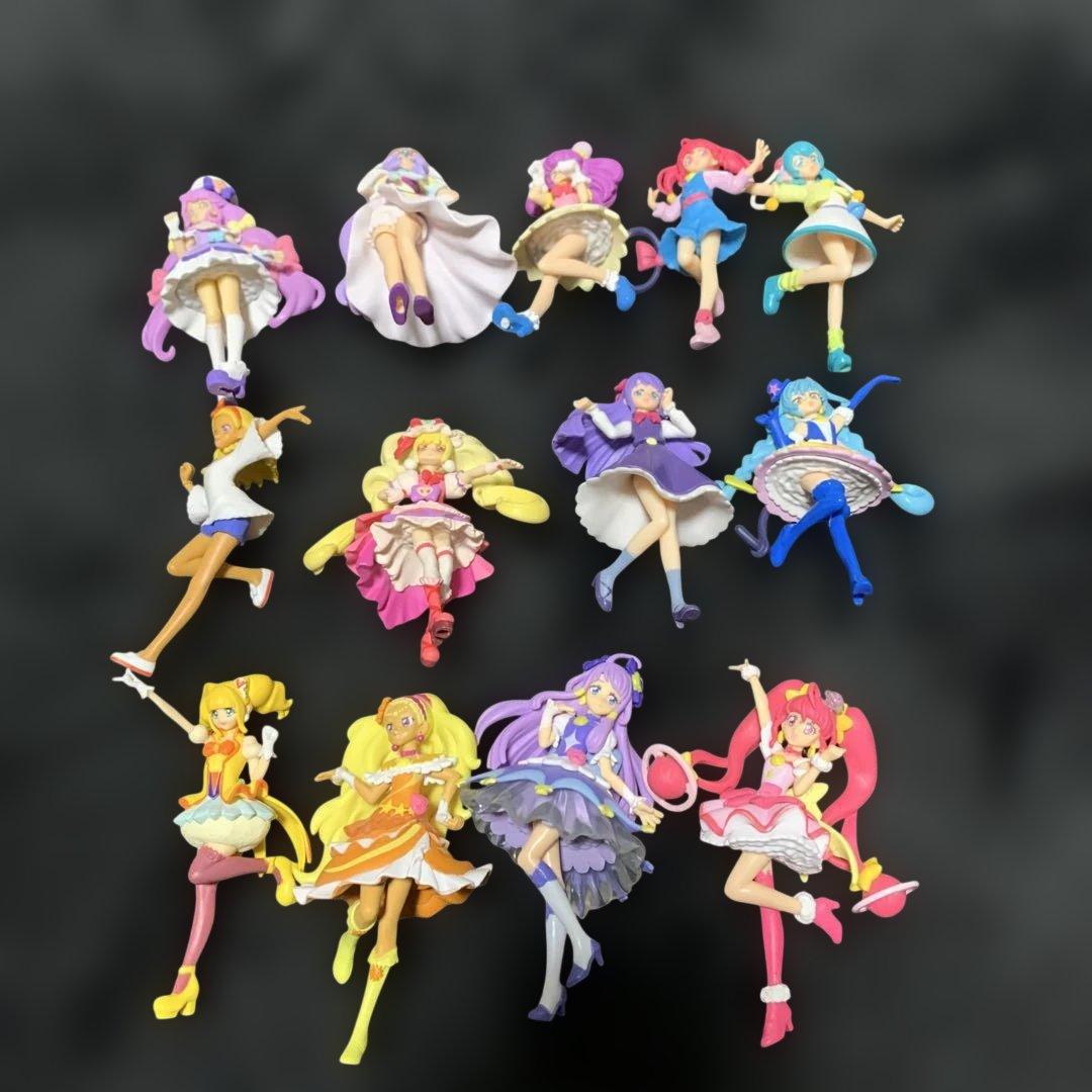 アニメキャラクター フィギュア 13体セット - メルカリ