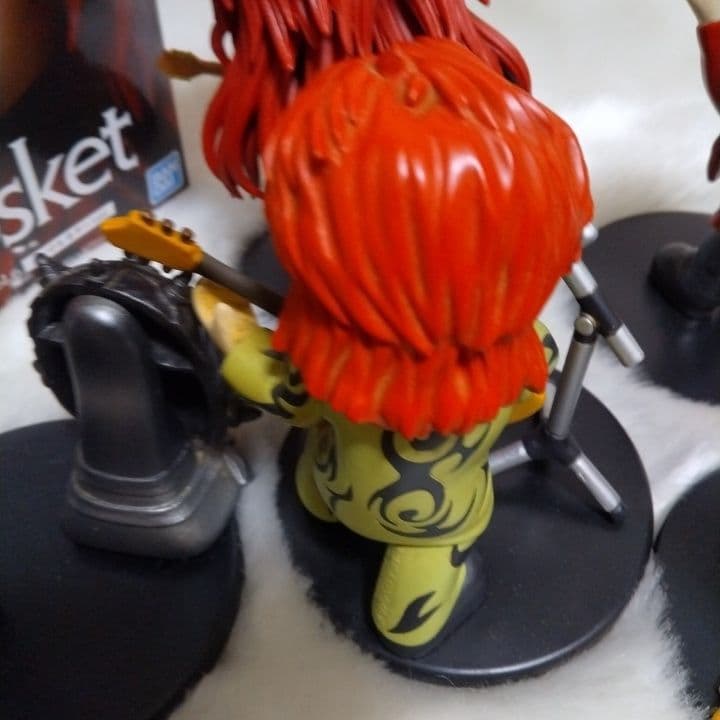 Qposket hide 1体 他フィギュア5体+イエローハート+おまけ指輪 - メルカリ